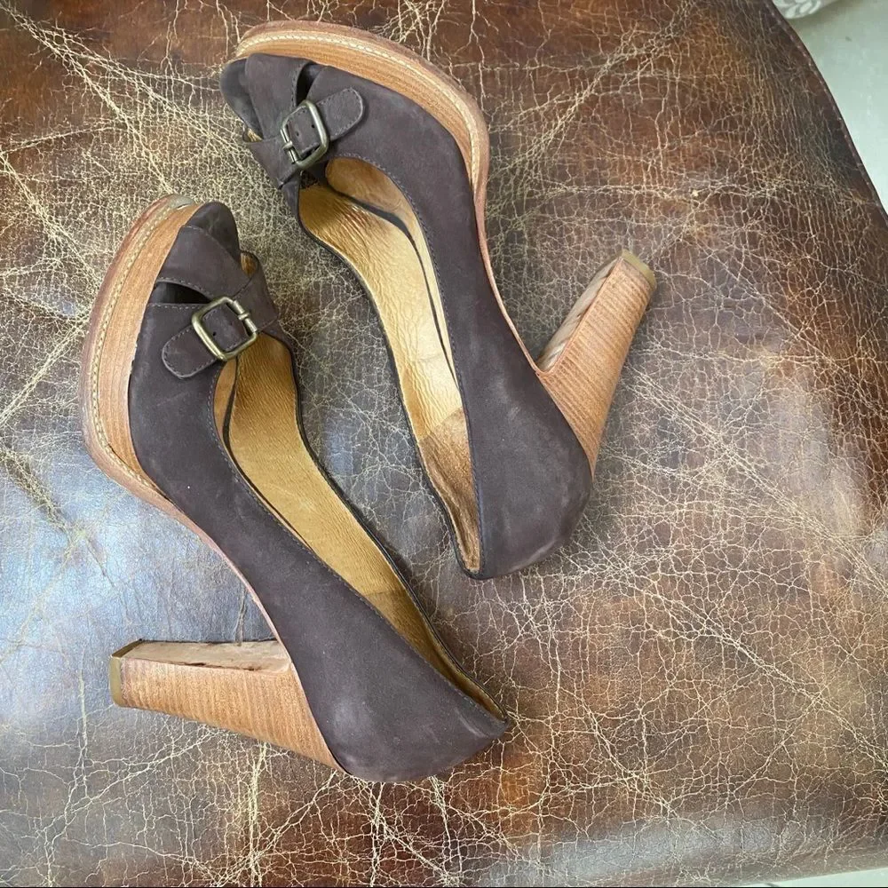 MICHAEL KORS suede peep toe platform pumps 8 1/2M